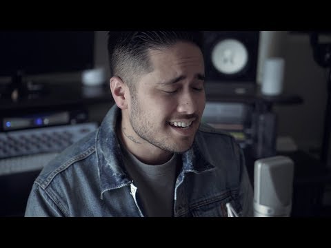 Can&#039;t Help Falling In Love With You - Elvis Presley (Cover by Travis Atreo)