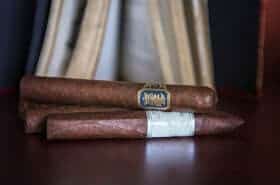 The 7 Best Cigar of the Month Clubs Right Now - Great Clubs Cigar Of The Month Club 1