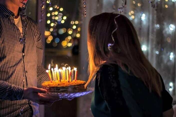 Cute Ways To Ask A Girl Out - her birthday