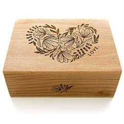 valentine's day gifts for girlfriend - keepsake box