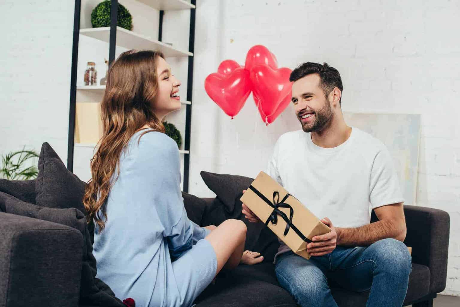 presents to buy girlfriend