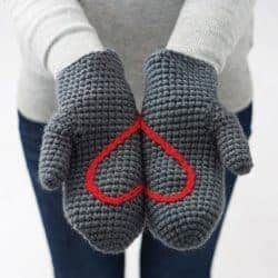 Birthday gifts for wife - Heart mittens