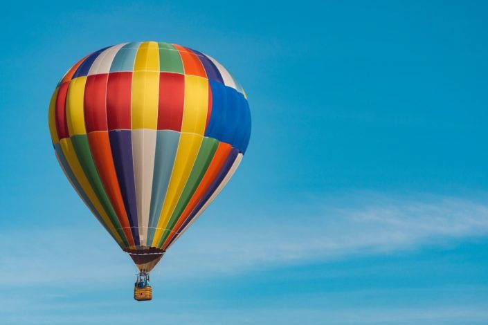 photography of a hot air balloon