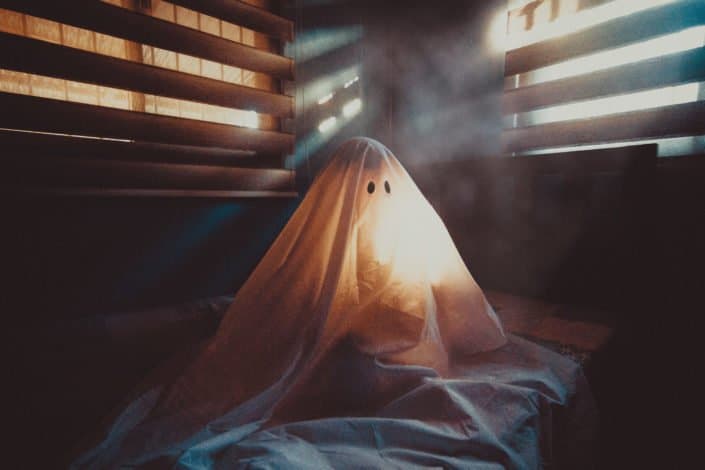 Ghost under the sheets