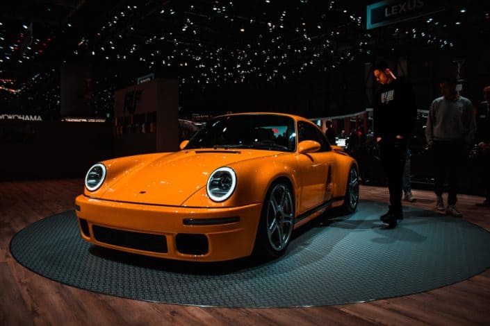 Which animal can be seen on the Porsche logo? Answer: Horse.jpg