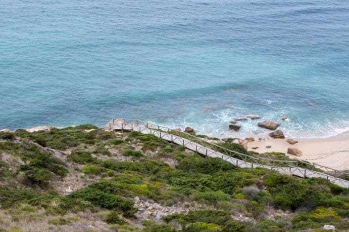 What body of water separates Australia and New Zealand?.jpg