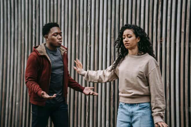 a woman shutting down a man - types of women who will break your heart