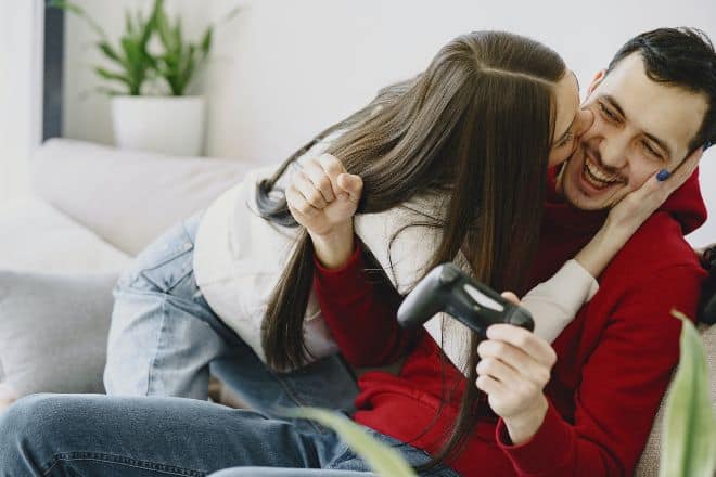 couple teasing while playing - Games to play with your girlfriend