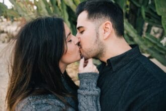 9 Kissing Techniques To Master: Make Your First Kiss Memorable